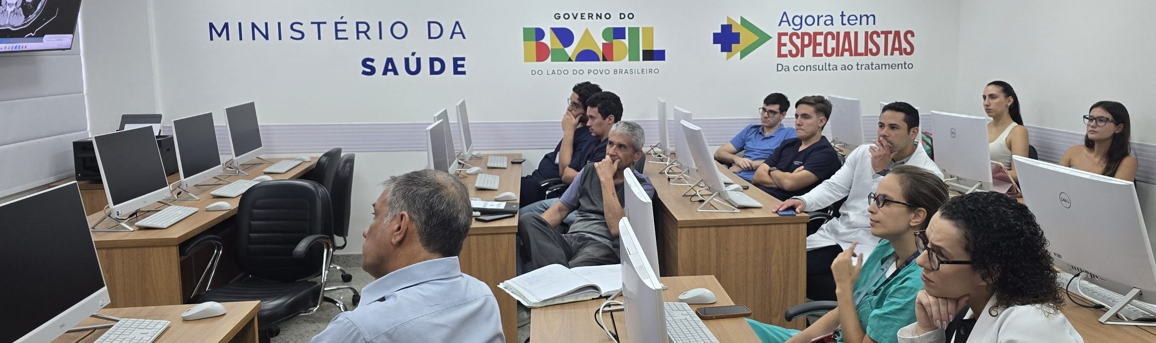 Sessão Urologia Semanal no Laboratório de Informática da OTICS Andaraí