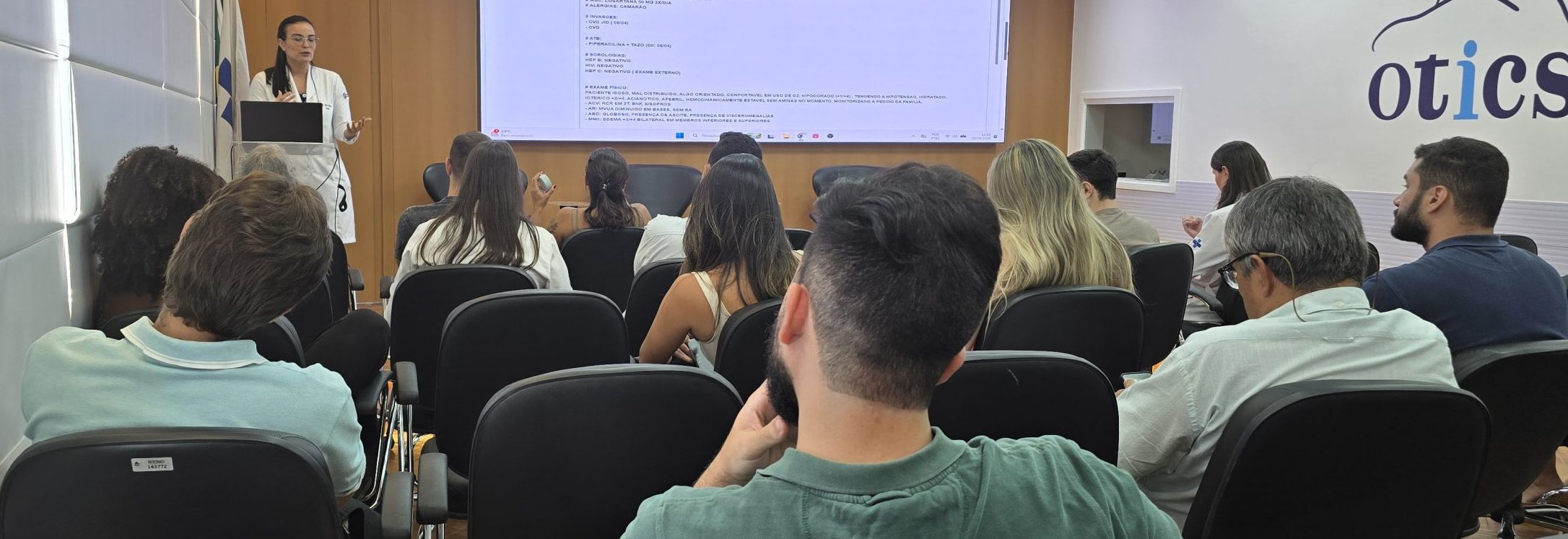 Sessão Clínica Médica Semanal no Auditório Dr José Wazen da Rocha na OTICS-Rio Andaraí