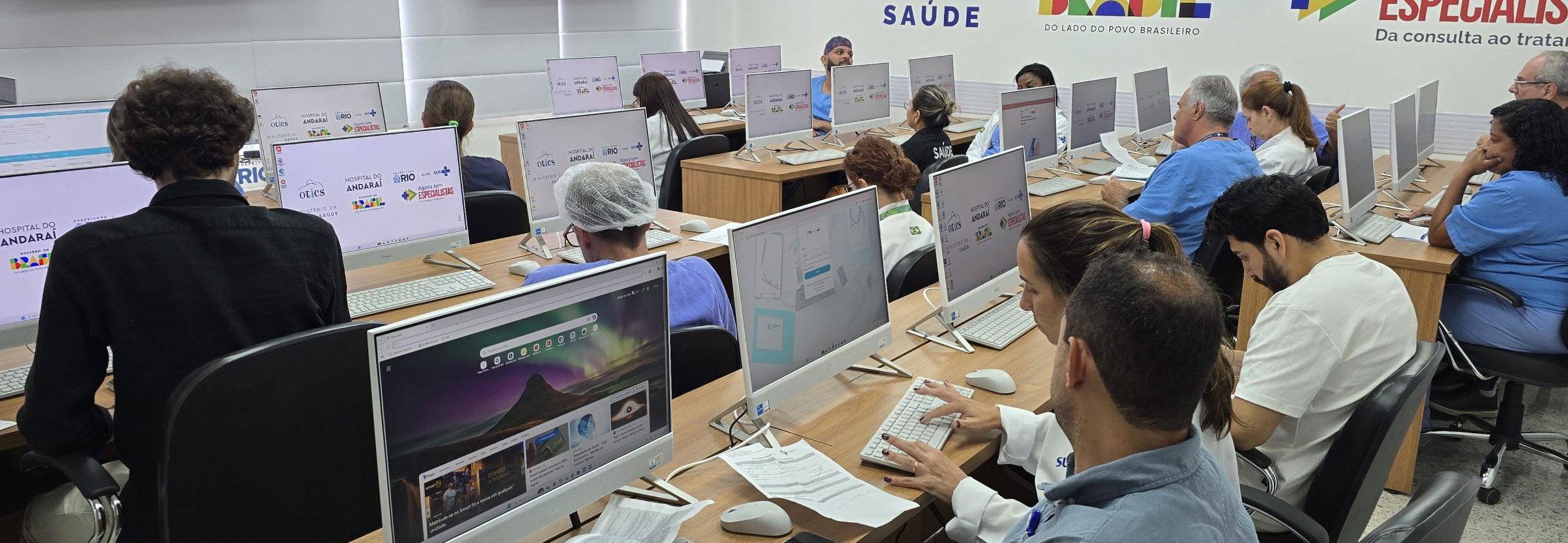 Bate Mapa no Laboratório de Informática da Estação OTICS Rio Andaraí