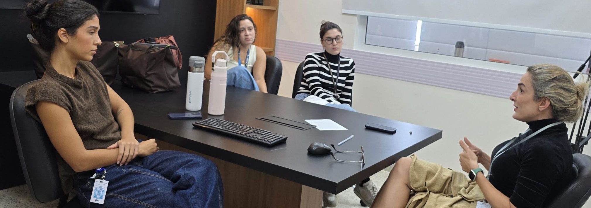 Aula Internos de Medicina na Sala Multimídias da Estação OTICS-Rio Andaraí