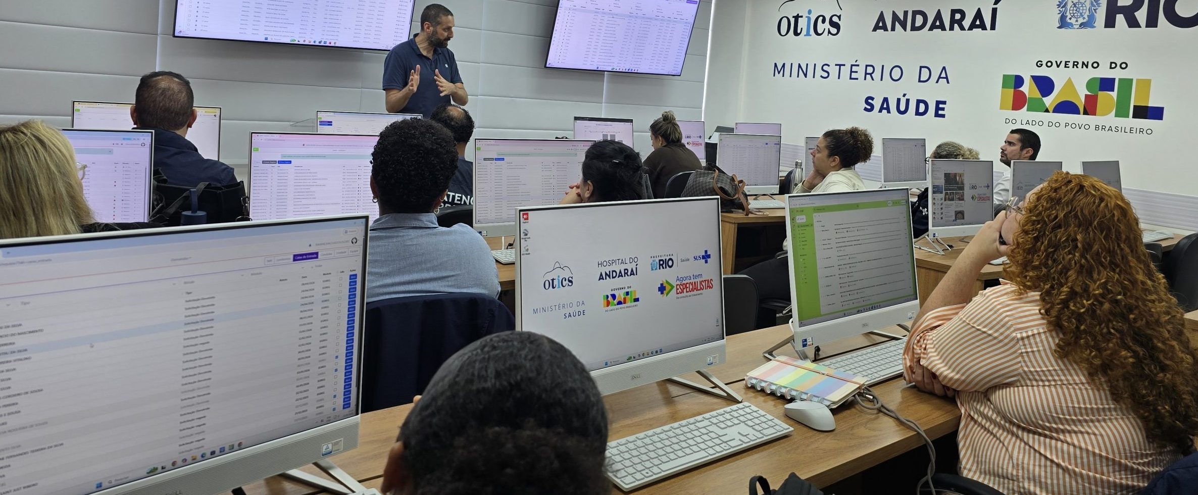 Reunião de Gestores das unidades da AP 2.2 no Laboratório de Informática da OTICS-Rio Andaraí