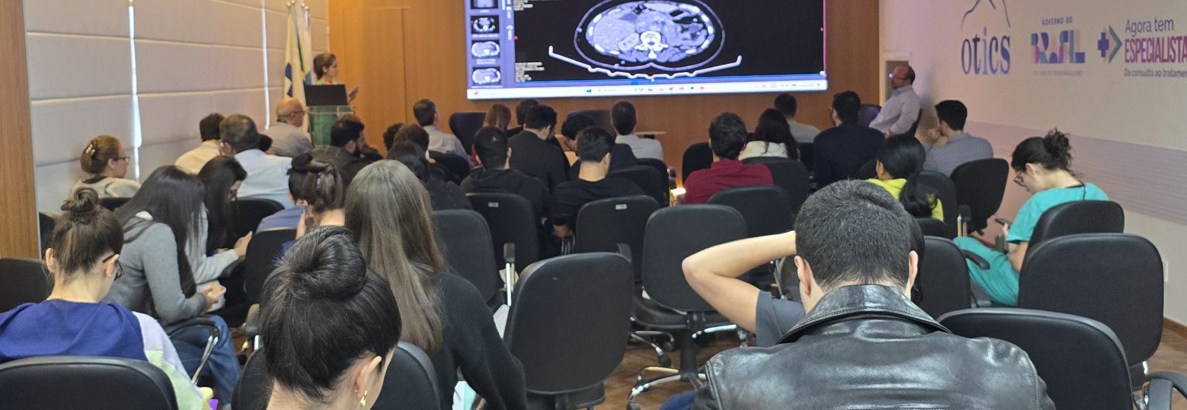 Sessão Clínica Semanal do Serviço de Cirurgia Geral no Auditório Dr José Wazen da Rocha na OTICS-Rio Andaraí