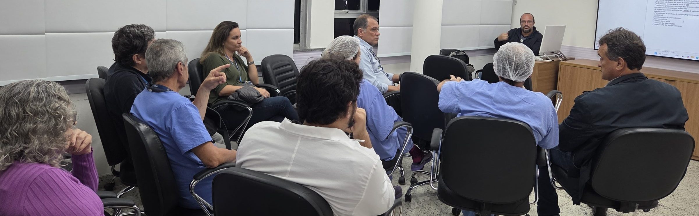 Reunião do Corpo Clínico na Sala Multiuso da OTICS Andaraí