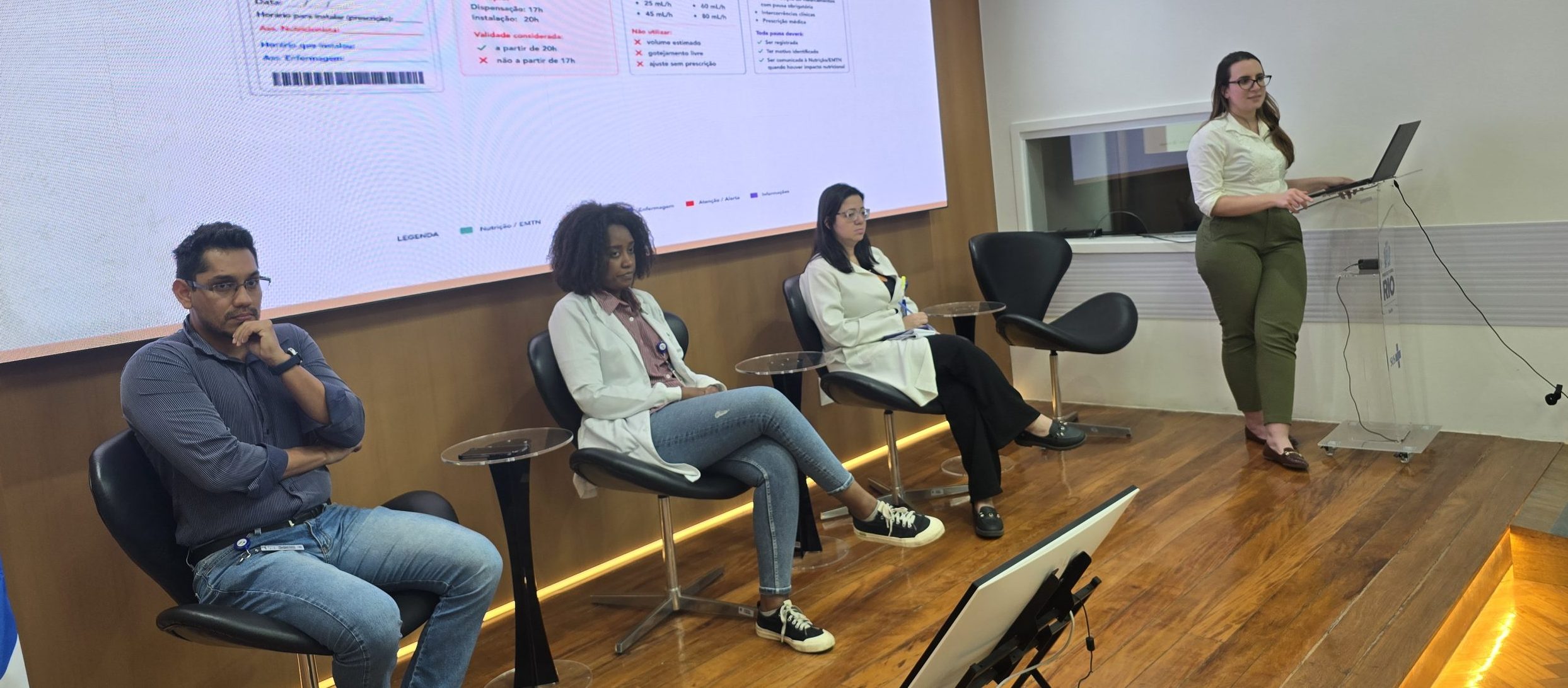 Reunião das Coordenações de Nutrição e Enfermagem no Auditório Dr José Wazen da Rocha na OTICS-Rio Andaraí