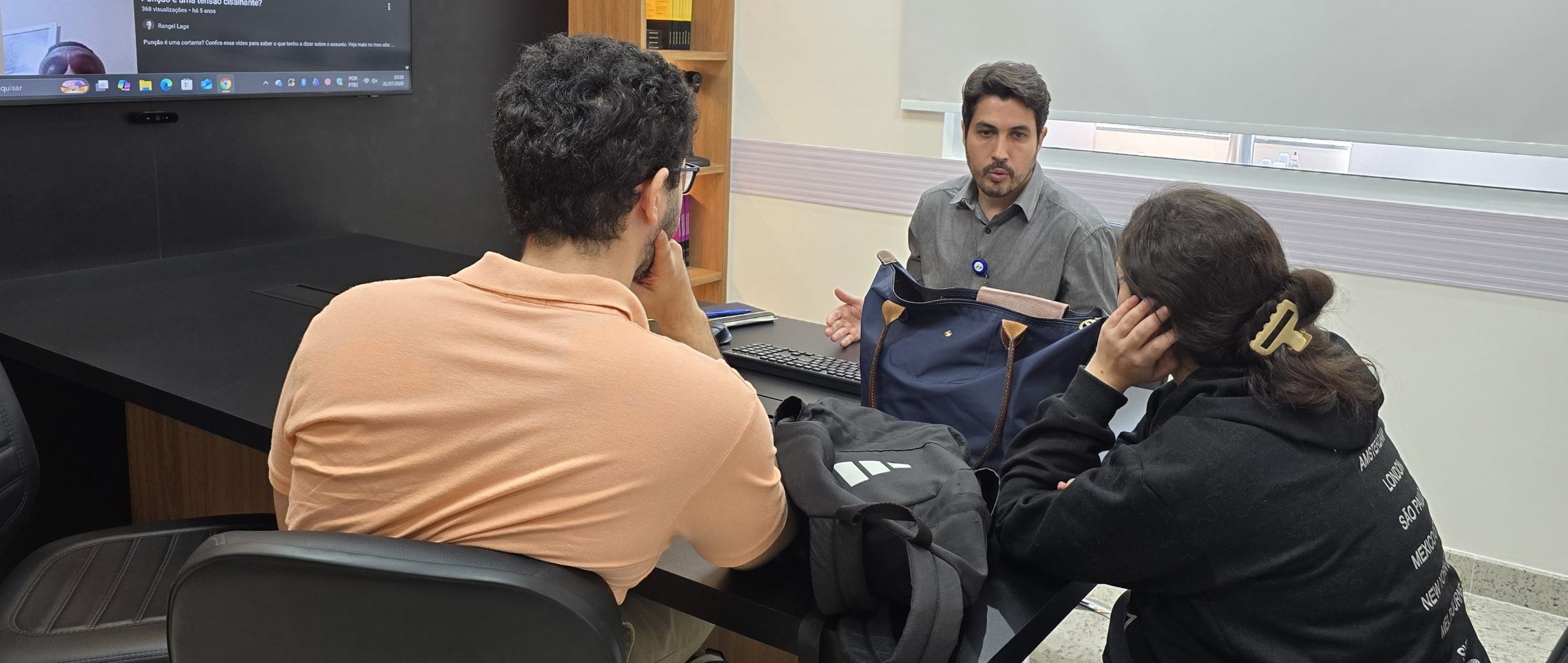 Aula Internos de Medicina na Sala Multimídias da Estação OTICS-Rio Andaraí