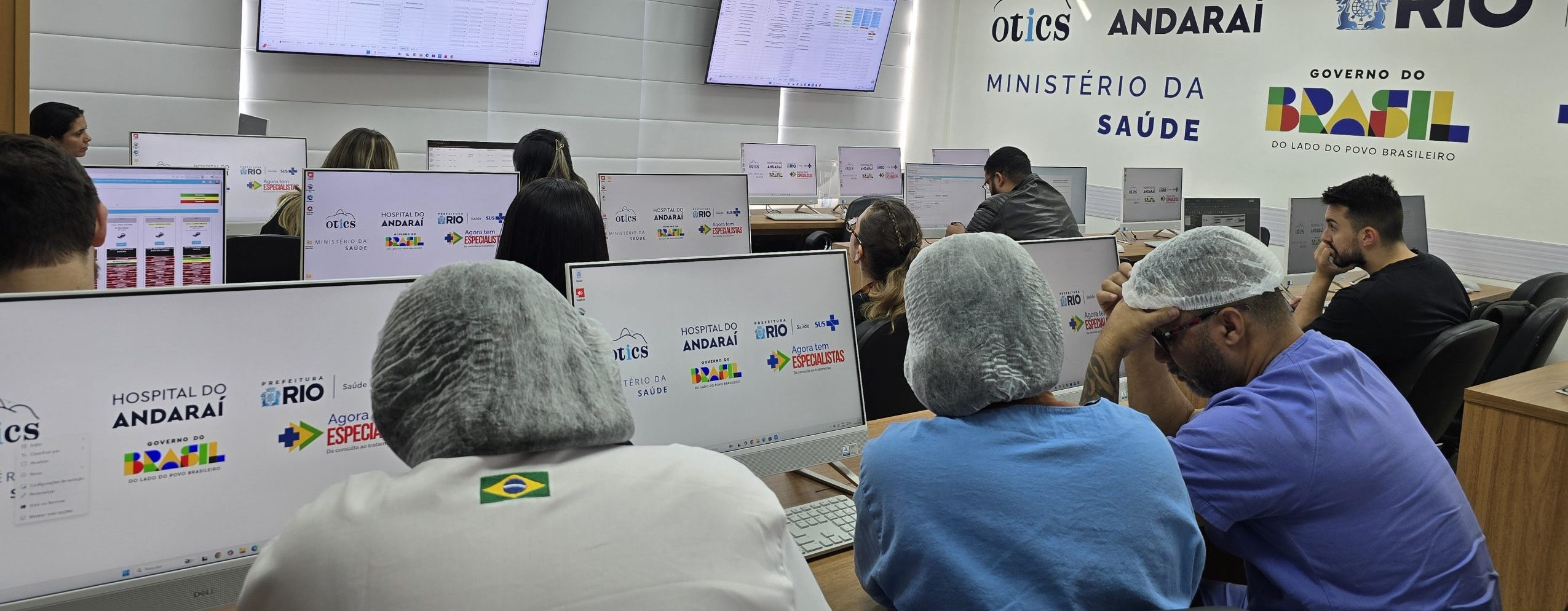 Bate Mapa no Laboratório de Informática da Estação OTICS Rio Andaraí