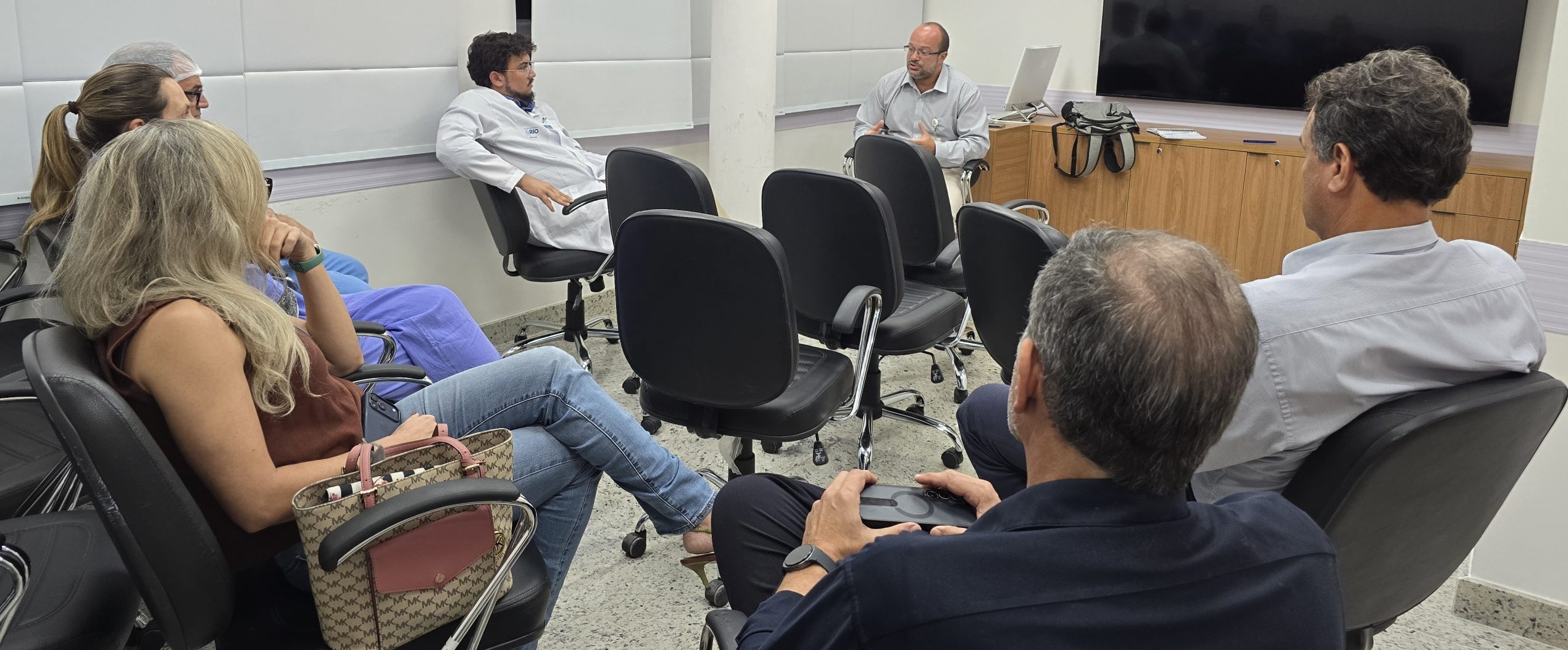 Reunião do Corpo Clínico na Sala Multiuso da OTICS Andaraí